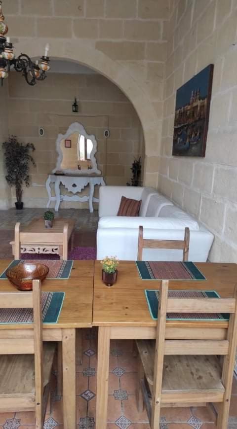 Farmhouse Tal Kaptan Kerċem Eksteriør billede
